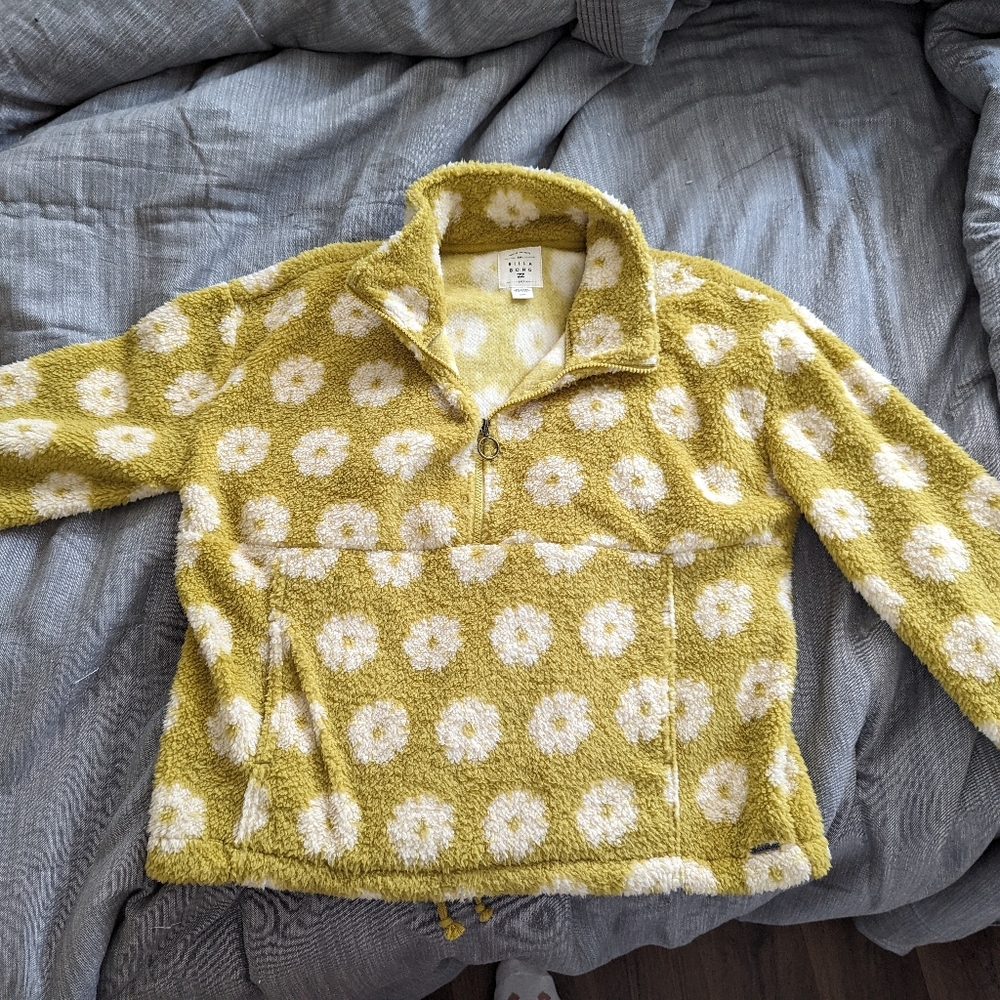 Billabong NWOT Fleece Floral Sweatshirt